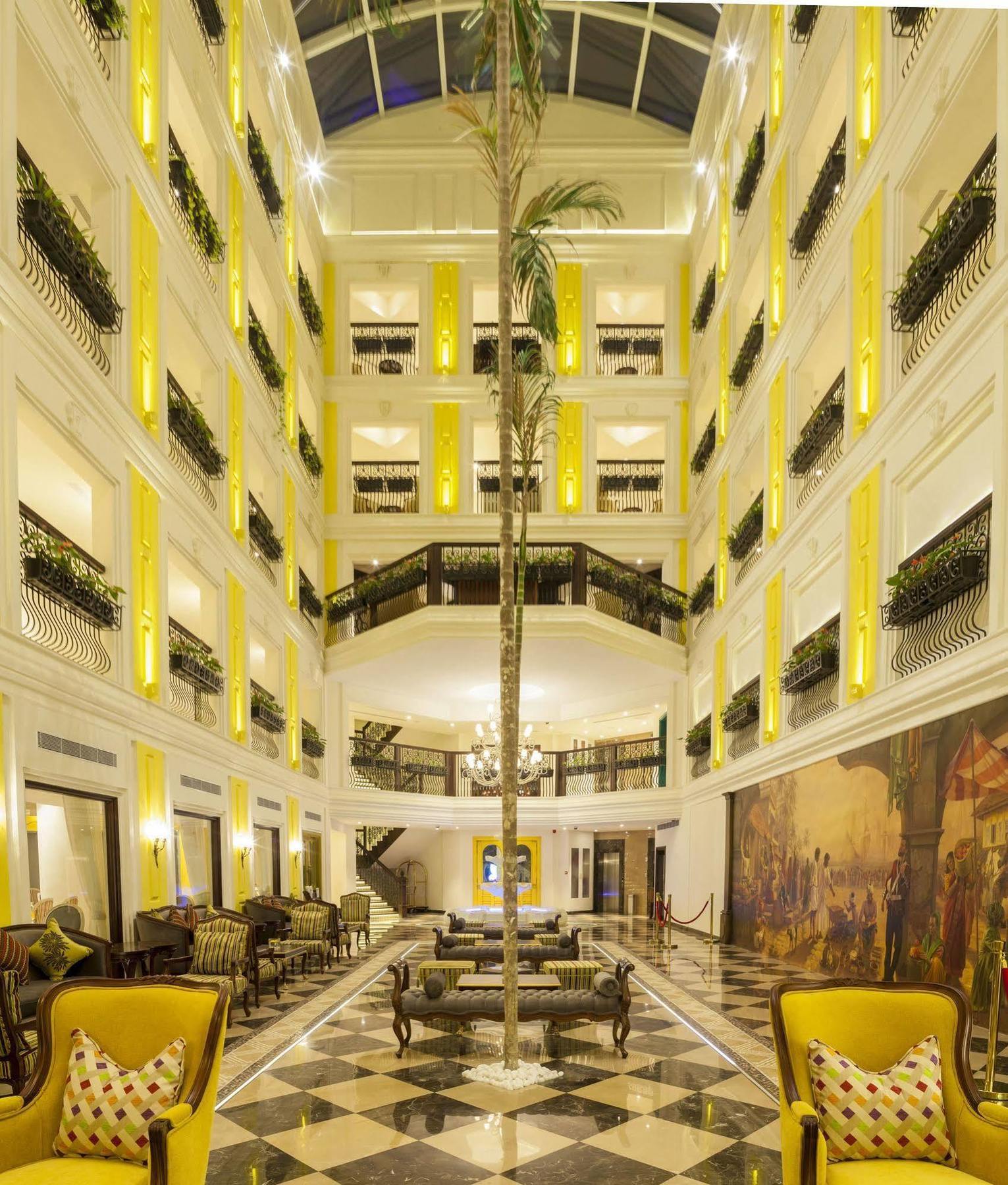 Fragrant Nature Kochi - A Five Star Classified Hotel Esterno foto